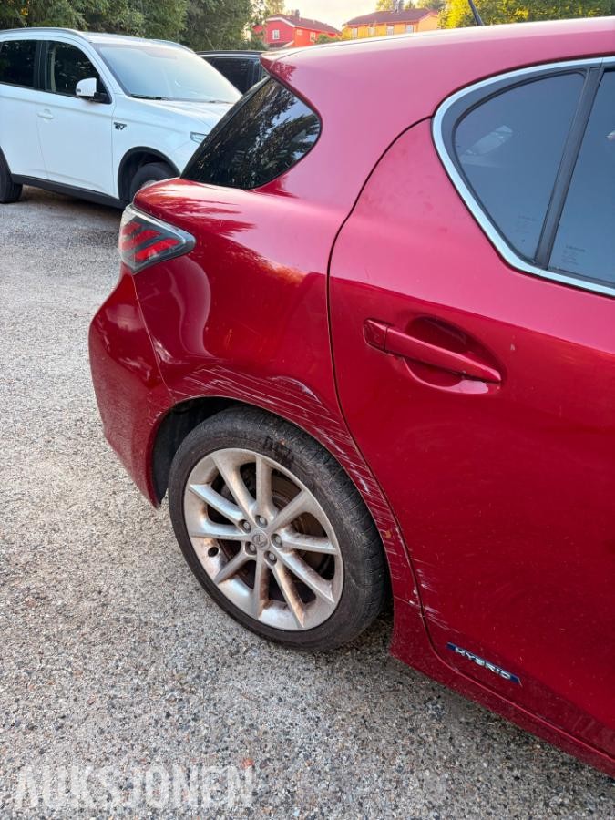 2012 Lexus CT200h, CT 1.8-99 - 348.500 km – Reparasjonsobjekt